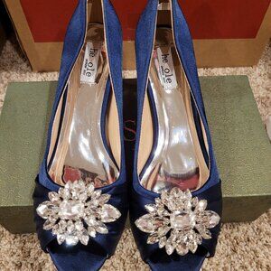 NIB SheSole Open Toe Dressy Shoes with Rhinestone Embellishments Size 9